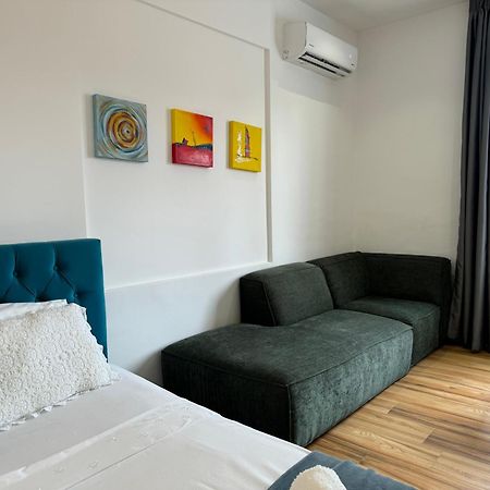 Tirana Elegant Apartment Exterior photo