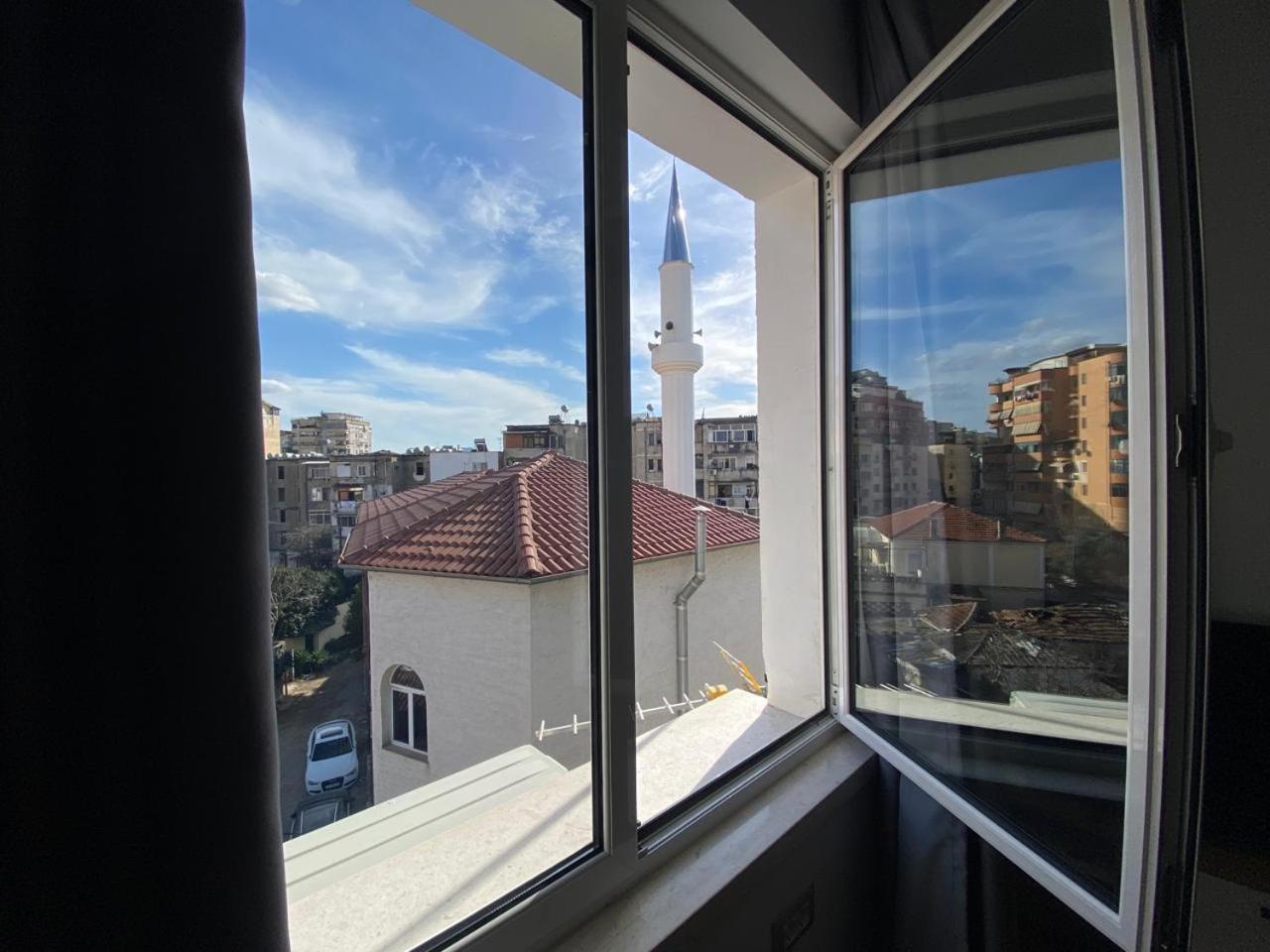 Tirana Elegant Apartment Exterior photo